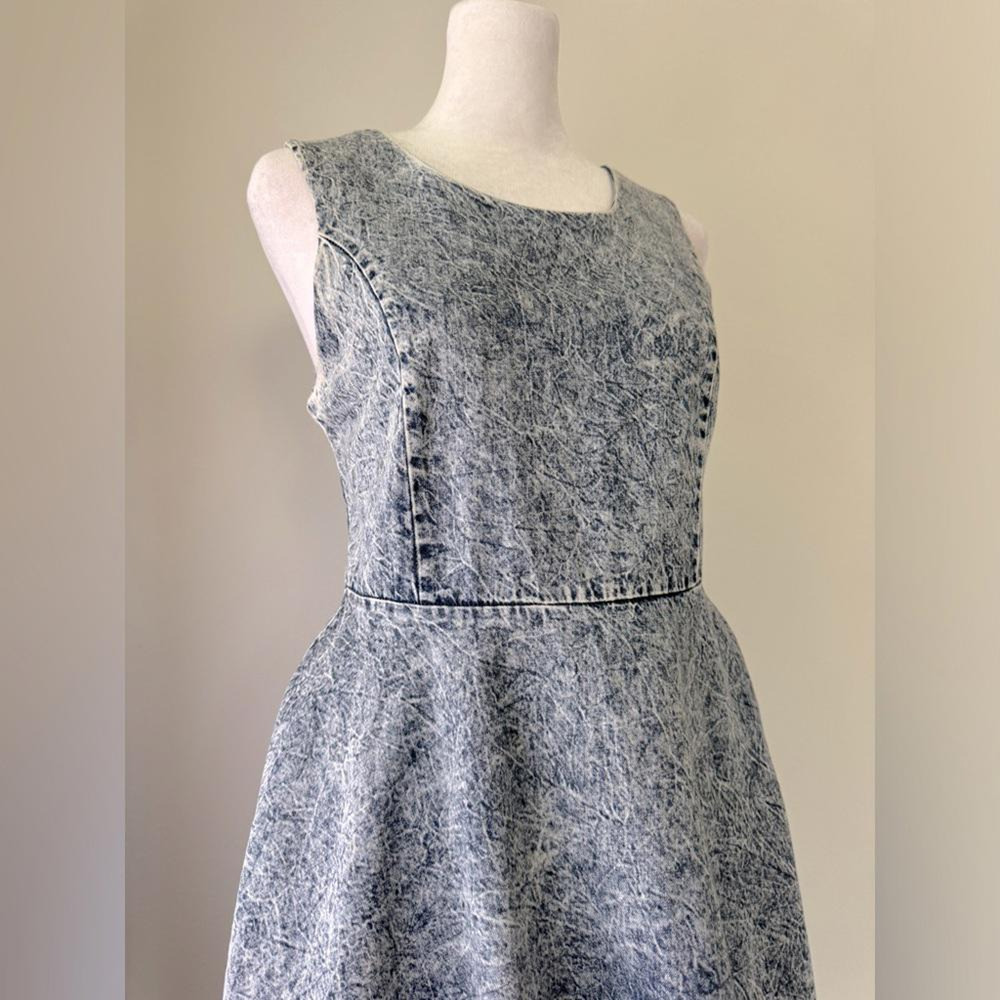 Vintage ‘00s 36 Point 5 Denim Fit & Flare Sleeveless Mini Dress - Picture 3 of 9